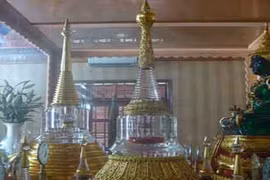 Chùa làng hẻo lánh 14 lần đón xá lợi từ khắp TG