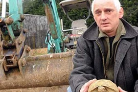 Kỳ diệu thú cưng sống sót sau 10 tháng “độn thổ“