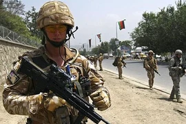 Vũ khí hiện đại và chiến binh: Ai “triệt tiêu” ai?