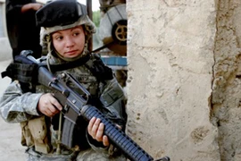 Navy SEAL tuyển nữ quân nhân?