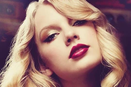 Trang điểm quyến rũ đón Giáng sinh 