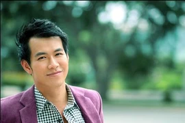 Mỹ nam showbiz Việt thích “làm đỏm“? 