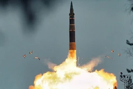 Xem lính Nga thao tác phóng tên lửa Topol-M 