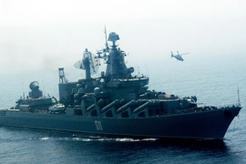 Xem chiến hạm “khủng” Nga, Trung quần thảo trên biển