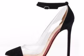 Sao “điên đảo” với giày Un Bout