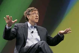 Bill Gates giành lại ngôi vị giàu nhất thế giới