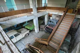  Dàn xế cổ mốc rêu tại “nghĩa địa” xe hơi