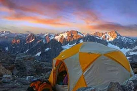 Ngắm những điểm cắm trại lý tưởng trên thế giới