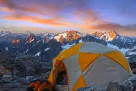 Ngắm những điểm cắm trại lý tưởng trên thế giới