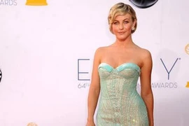 Mỹ nhân ngư và cuộc chiến “đầm đuôi cá”