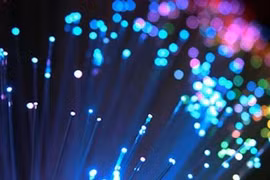 Cáp quang nhanh ngang ngửa... tốc độ ánh sáng