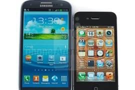 Galaxy S3 mất giá nhanh gấp đôi iPhone 4S