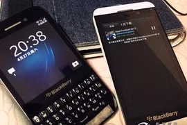 Cận cảnh Blackberry giá rẻ R10 vừa lộ diện