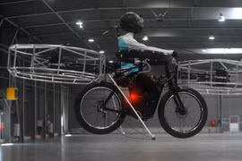 Clip xe đạp bay siêu ấn tượng
