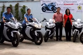 Mô tô “khủng”, xe “siêu” biển của thanh tra, cảnh sát VN