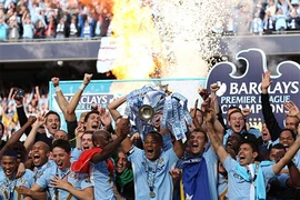 Hụt bản quyền Ngoại hạng, nhà đài lại kêu gọi “đoàn kết“