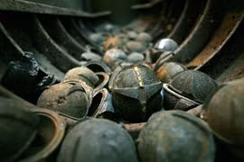 Nhận diện những loại “quả chết người” Mỹ ném xuống Việt Nam 