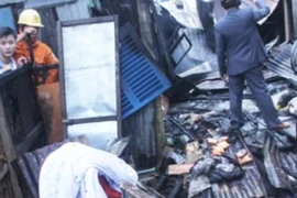 Nổ bình khí thổi bóng, 5 người thương vong