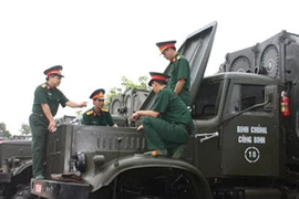 Việt Nam cải tiến ô tô quân sự tiết kiệm xăng