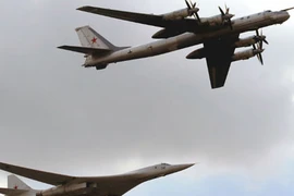 Oanh tạc cơ Nga nhận lệnh qua “tin nhắn SMS”