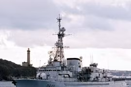 “Góc cạnh” chiến hạm săn ngầm Pháp ở Việt Nam