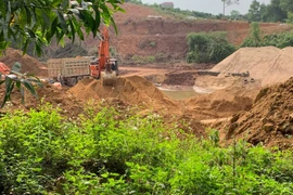 Chủ tịch huyện, thành phố phải chịu trách nhiệm nếu để xảy ra KTKS trái phép