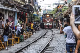 VNR kiến nghị xử lý dứt điểm tụ điểm cà phê đường tàu