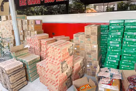 Tiêu hủy trên 23.000 sản phẩm thực phẩm không rõ nguồn gốc xuất xứ