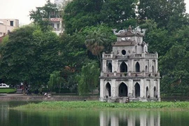 Những chuyện thăng trầm xoay quanh tháp Rùa Hồ Gươm