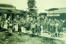 Bí ẩn đời sống cung nữ trong Tử Cấm thành VN 