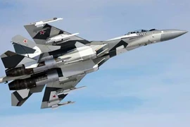 Khoảnh khắc tiêm kích Su-35S phóng tên lửa R-73