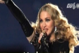 Lộ diện nữ ca sĩ giàu nhất thế giới