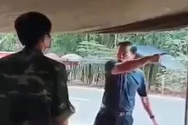 Phó chủ tịch HĐND huyện chửi bới, chống đối chốt kiểm dịch COVID-19 thừa nhận sai