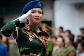 Vẻ đẹp và vai trò của nữ quân nhân Việt Nam