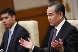 Ngoại trưởng Trung Quốc yêu cầu 'đứng ngang hàng' Mỹ trong đàm phán