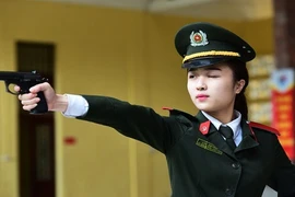 Chuyên gia quốc phòng Nga nói gì về dàn súng ngắn "made in Việt Nam"?