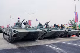 Lữ đoàn tinh nhuệ nhất Campuchia duyệt binh, trang bị toàn "hàng khủng"