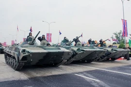 Lữ đoàn tinh nhuệ nhất Campuchia duyệt binh, trang bị toàn "hàng khủng"