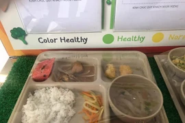 Phụ huynh "tố" trường Dân lập Quốc tế Việt Úc 'cắt xén' khẩu phần ăn của học sinh