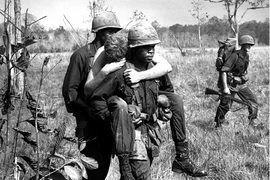 Gần 1000 lính Mỹ mất mạng ngay ngày đầu tới Việt Nam trong thời chiến?