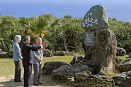 Tại sao Thiên Hoàng Nhật Bản là biểu tượng của lòng dân?