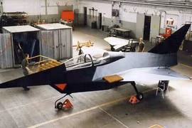 Nhìn lại máy bay tên lửa "đom đóm" siêu dị của Đức những năm 80