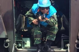 Xem lực lượng "mũ nồi xanh" Việt Nam huấn luyện tại Indonesia