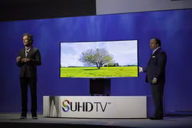 Samsung “khoe hàng” đồng loạt tại CES 2015