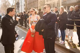 Tại sao TP HCM lại kêu gọi ca sĩ, nghệ sĩ đến cơ sở y tế khám Covid-19?