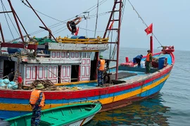 Xét xử nghiêm các vụ đánh bắt thủy sản bất hợp pháp từ ngày 1/8