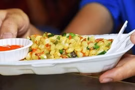 Những cách đựng thức ăn quen thuộc dễ gây ung thư