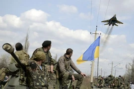 Người dân miền đông Ukraine chuẩn bị “đón” quân đội miền tây