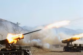 Mỹ cấm vận Triều Tiên thêm 1 năm vì "nguy hiểm đặc biệt"