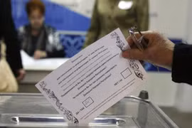 Cuộc trưng cầu dân ý miền đông Ukraine qua ảnh